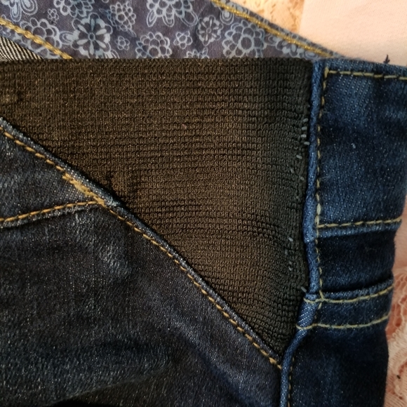 Paige laurel canyon maternity size 25 jeans - Picture 10 of 13